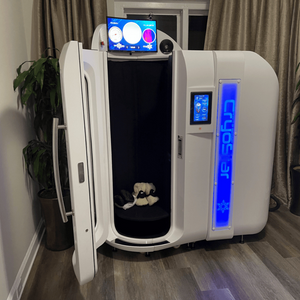 VACUACTIVUS Cryostar Antarctica Electric Cryotherapy Chamber Open Door Room Set Up