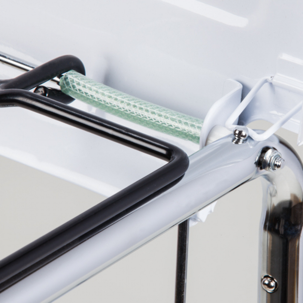 Clinton Industries Square Tilt-Lid Hamper (H-40): Prop to keep lid open