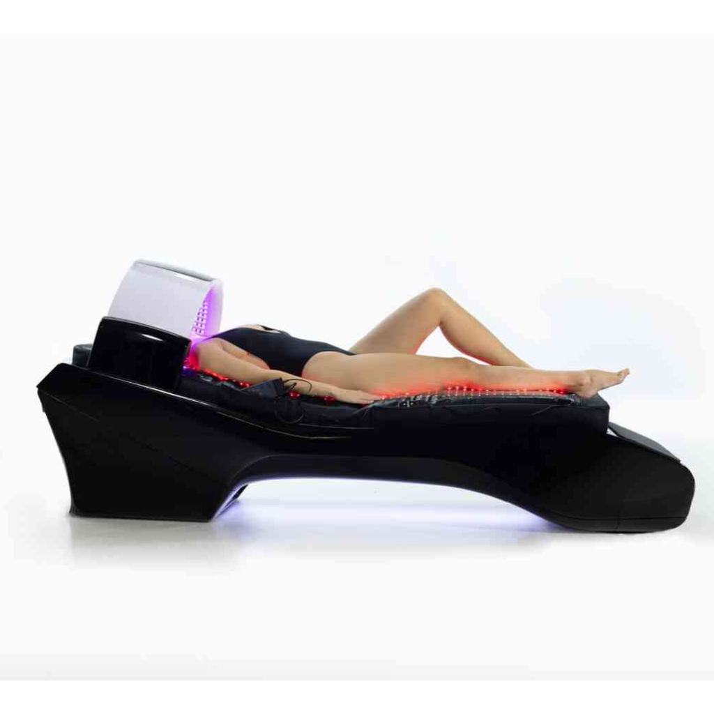 VACUACTIVUS InfraCouch Red Light Lifestyle View