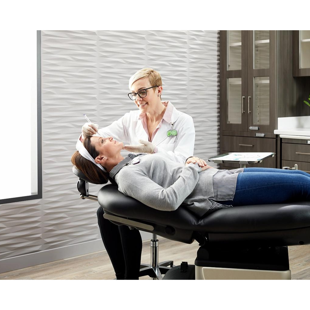 MIDMARK® 641 PROCEDURE CHAIR