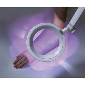 Waldmann Lighting Magnifier luminaire Opticlux