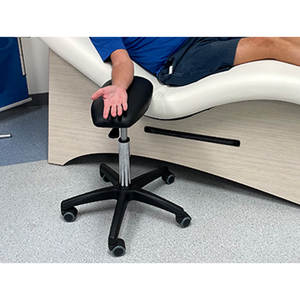 Oakworks IV Armrest Stand in use