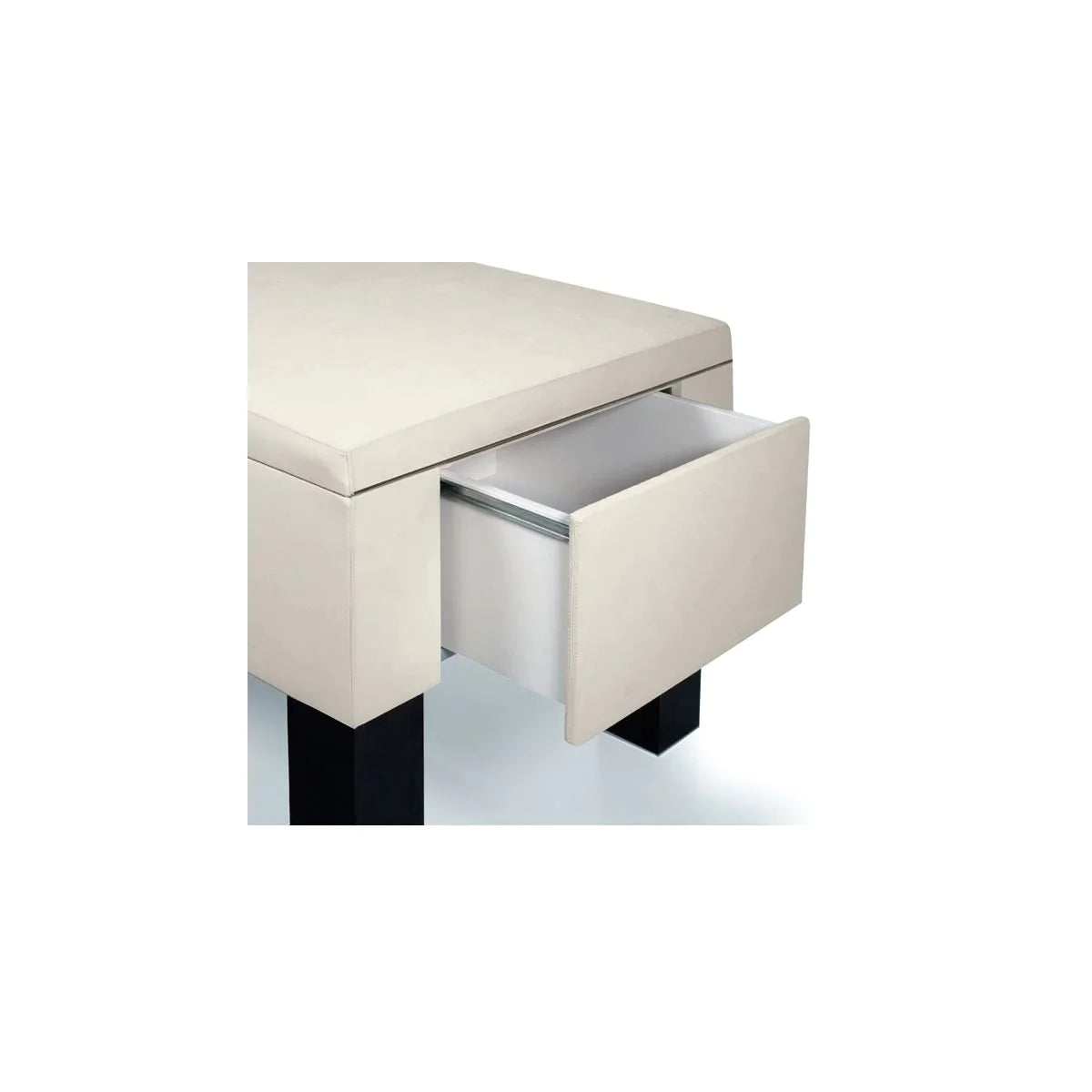 Massage Tables: Monolith mac